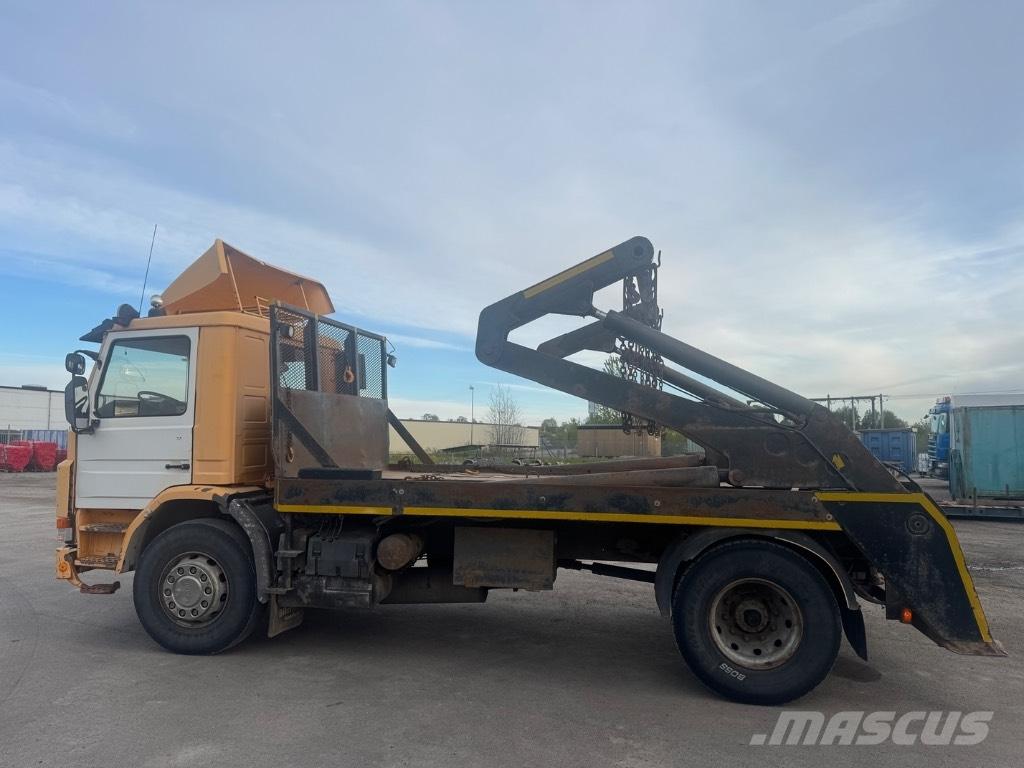 Scania P 82 H Camiones portacubetas