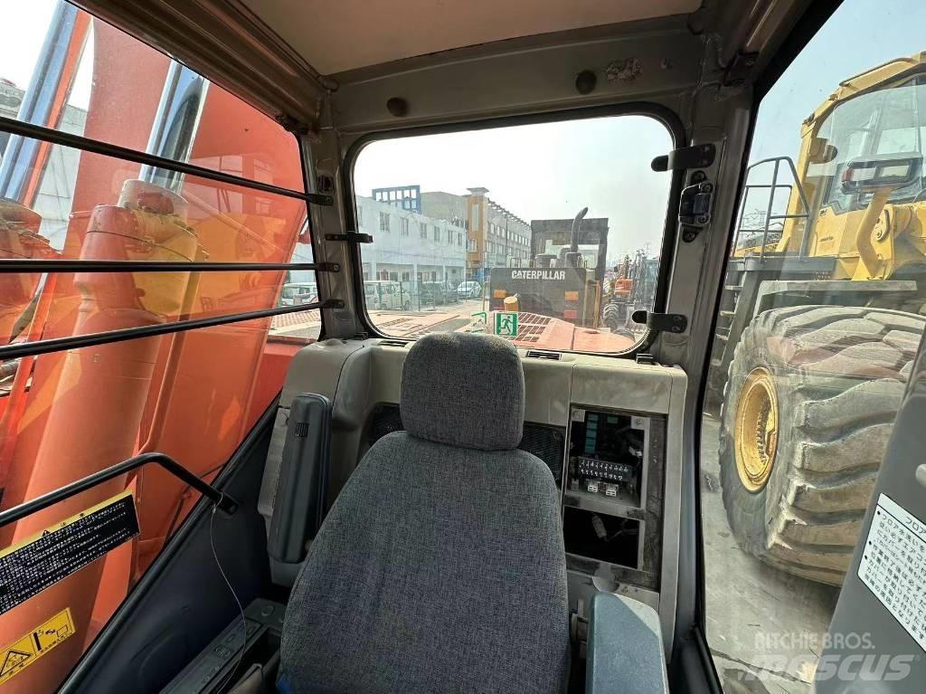 Hitachi ZX 135 us Excavadoras 7t - 12t