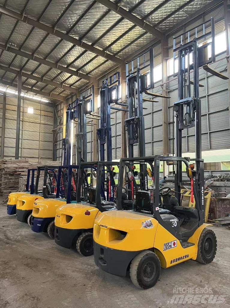 Komatsu FD 30 T-17 Carretillas diesel