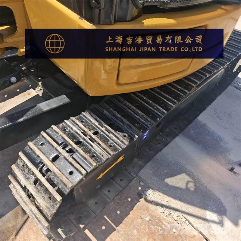 CAT 303.5 E Mini excavadoras < 7t