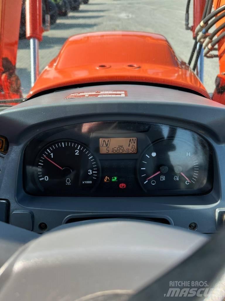 Kubota M 135 GX Tractores