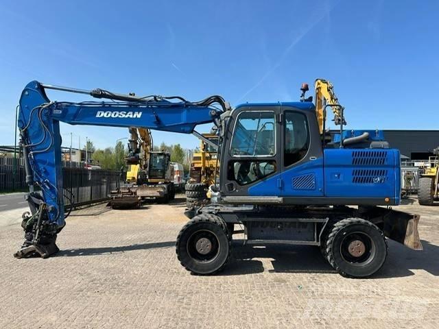 Doosan DX 170 W Excavadoras de ruedas