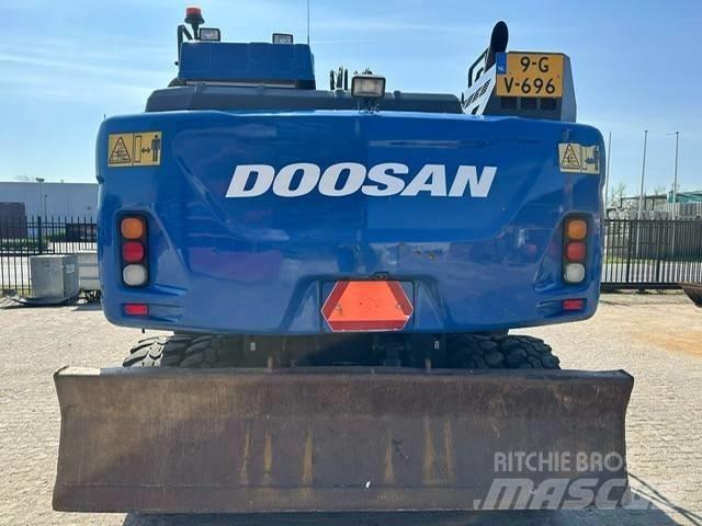 Doosan DX 170 W Excavadoras de ruedas