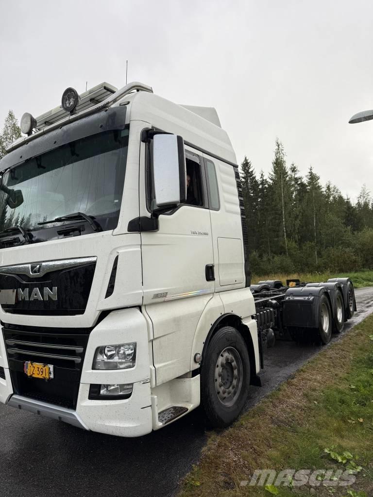 MAN TGX 32.580 Camiones portamaquinaria