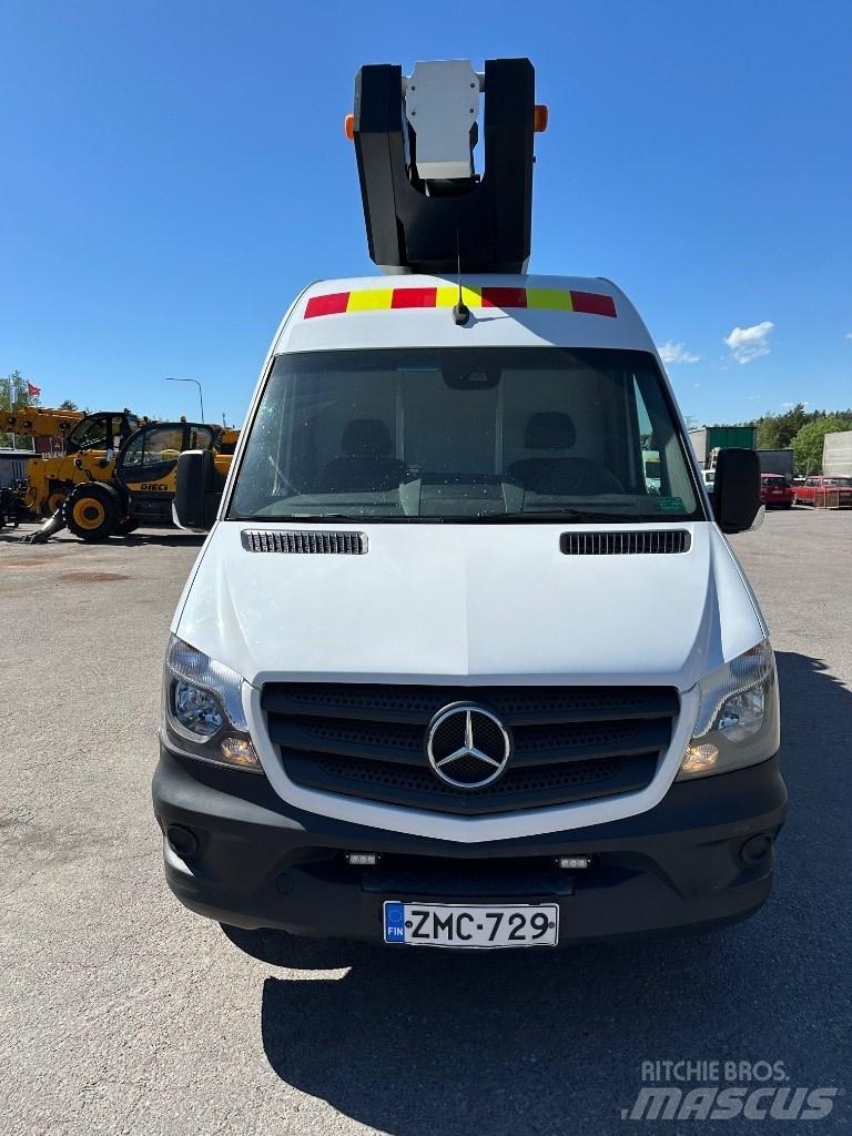 VERSALIFT VDT-170-F Plataformas sobre camión