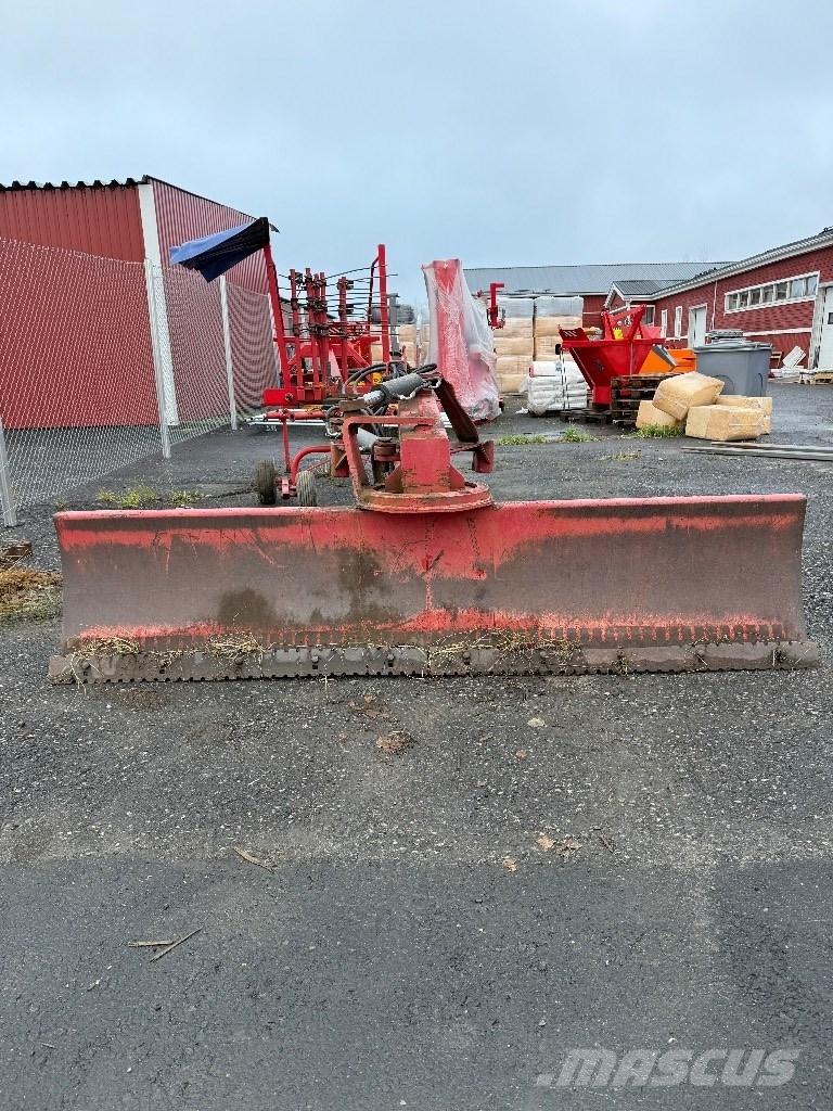 VM 300 JH 2 Rastras para caminos