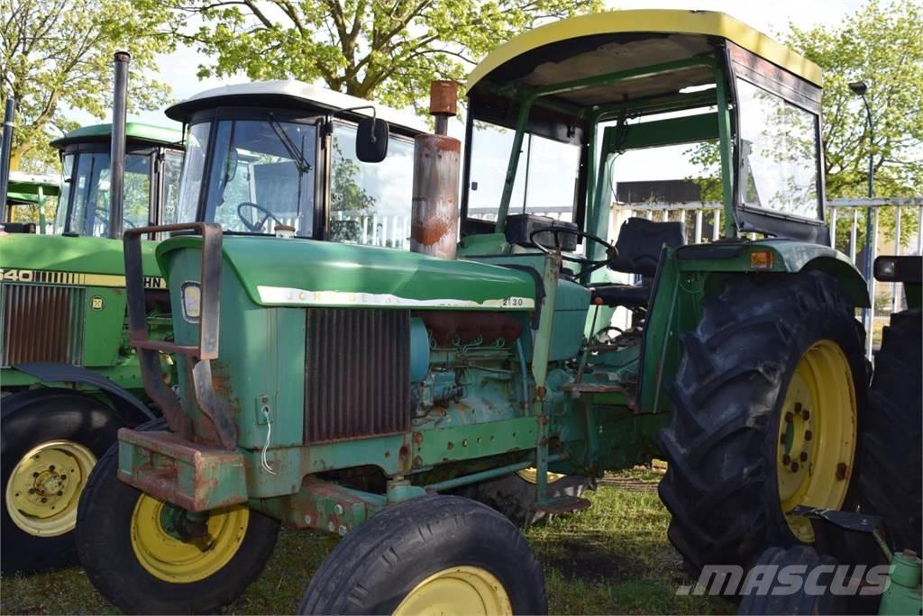 John Deere 2130 Tractores