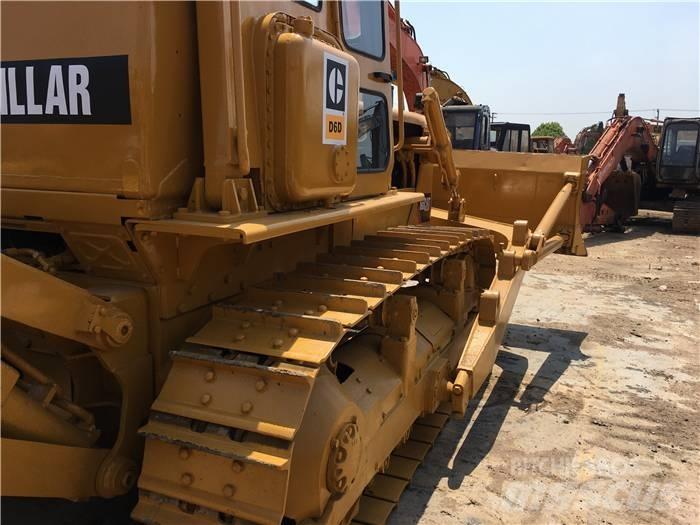 CAT D 6 D Buldozer sobre oruga