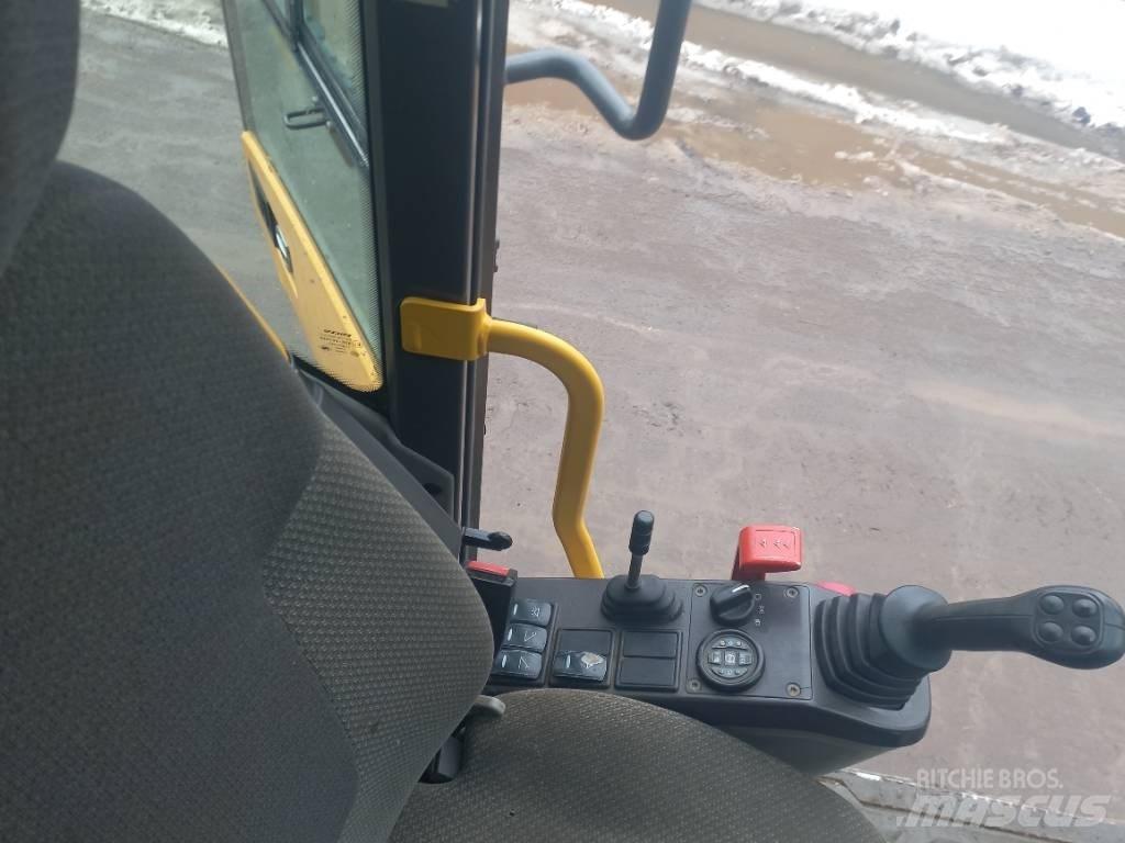 Volvo EW 140 D Excavadoras de ruedas