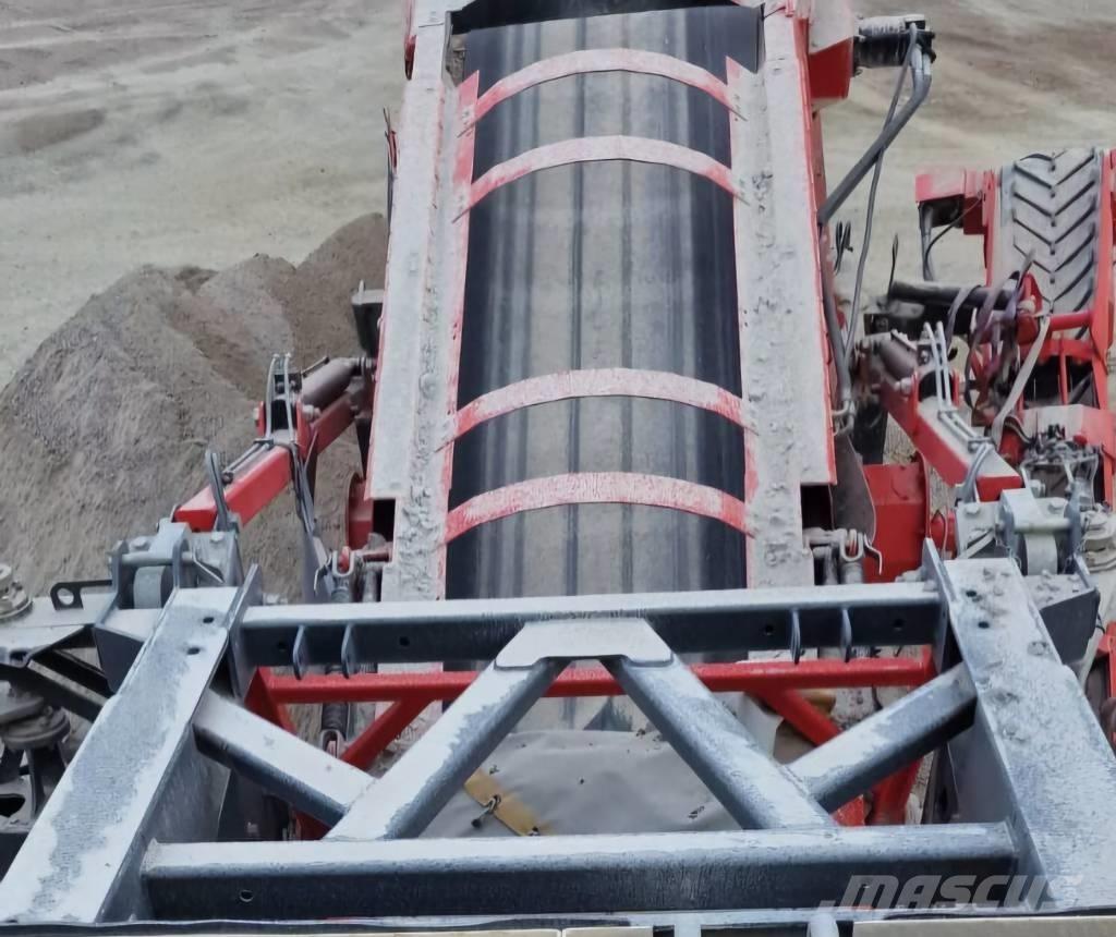 Sandvik QH 332 DDHS Trituradoras móviles