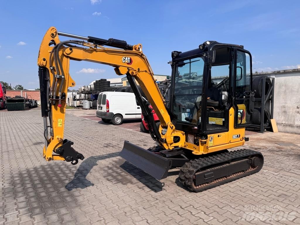 CAT 302.7 D CR Mini excavadoras < 7t