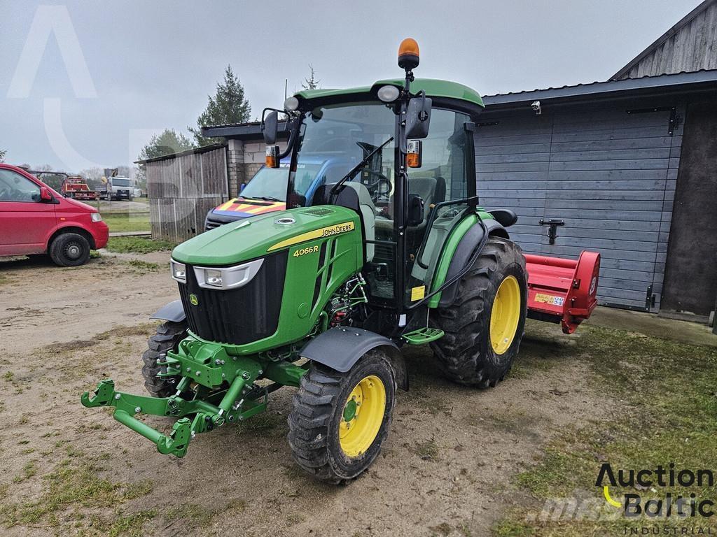 John Deere 4066 R Tractores
