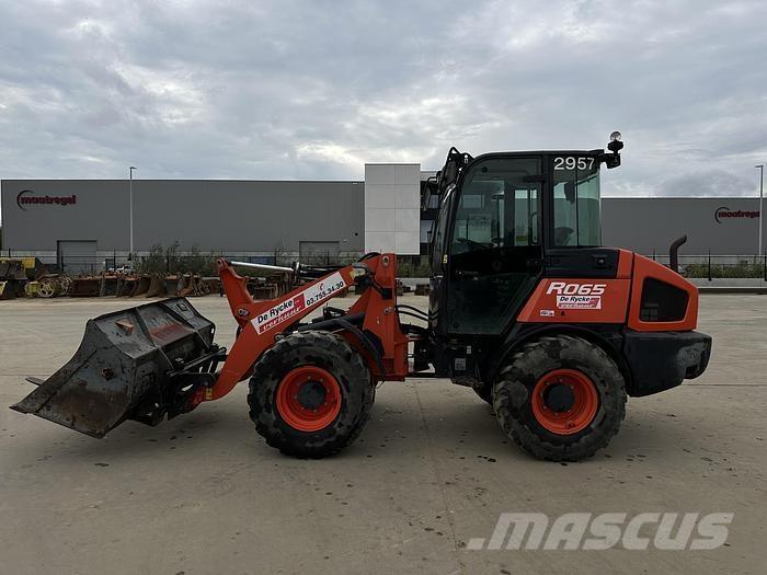 Kubota R065W Cargadoras sobre ruedas