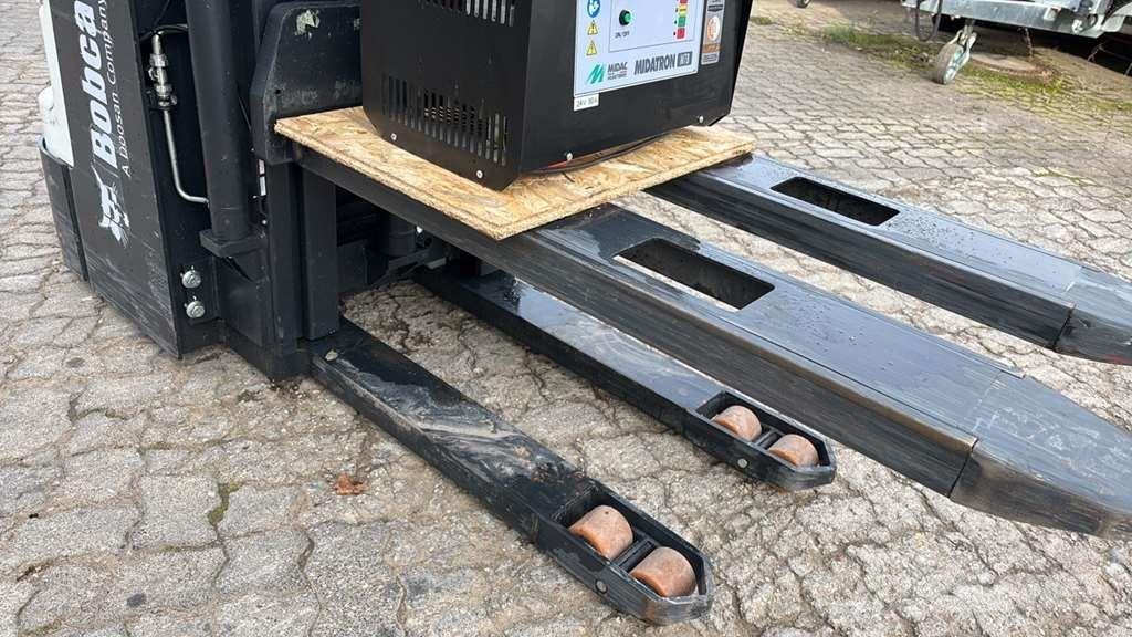 Doosan BSL16N Apiladores eléctricos