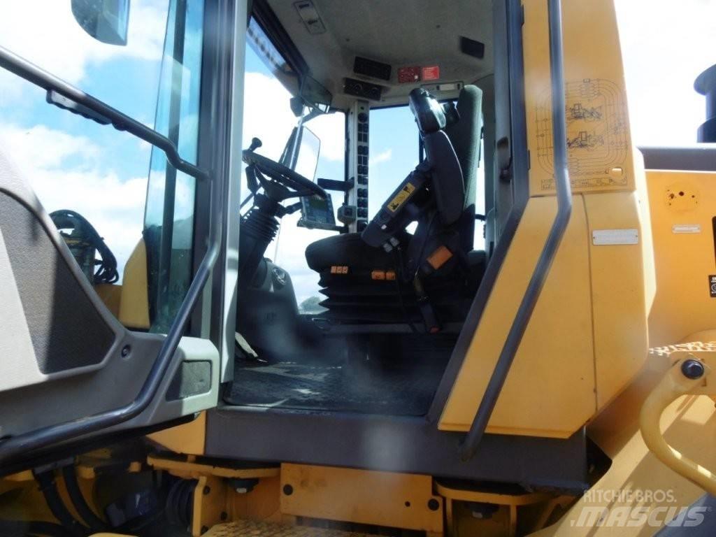 Volvo L 120 F Cargadoras sobre ruedas