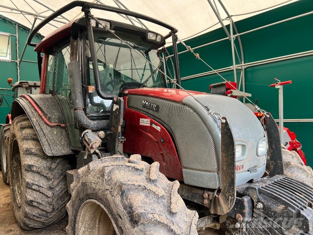 Valtra N 121 Tractor forestal