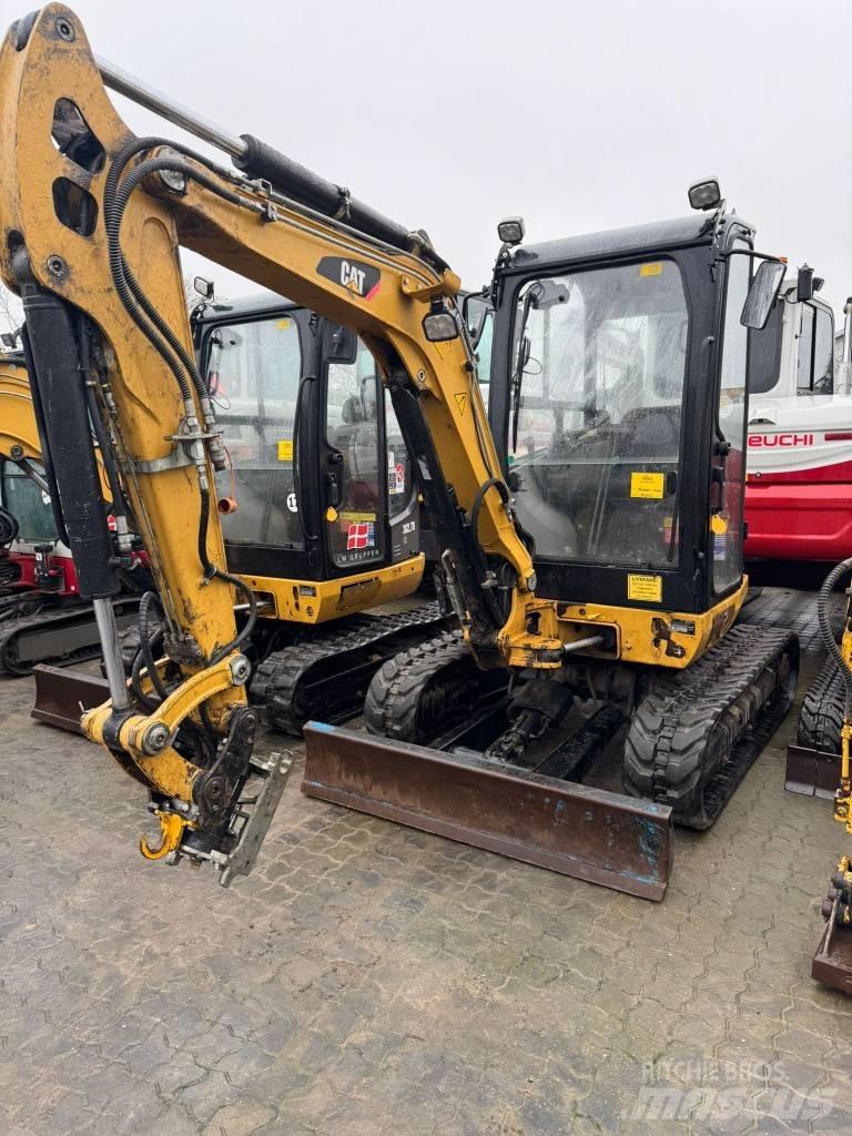 CAT 302.7 D Mini excavadoras < 7t