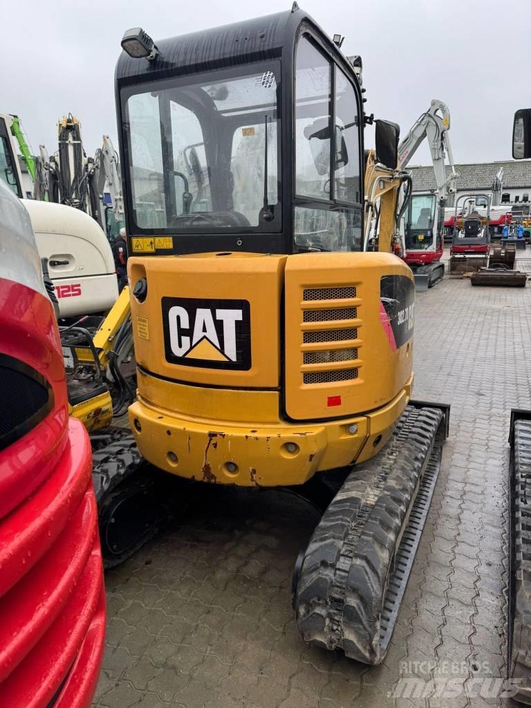 CAT 302.7 D Mini excavadoras < 7t