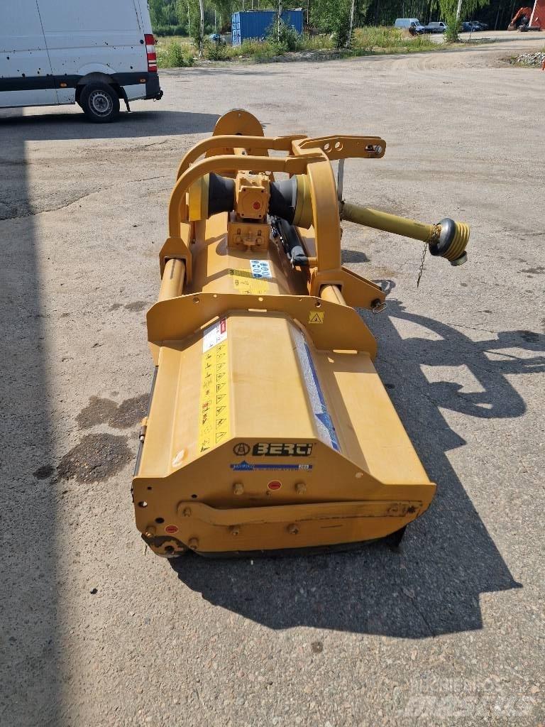 Berti EKR/S 285 Segadoras y cortadoras de hojas para pastos