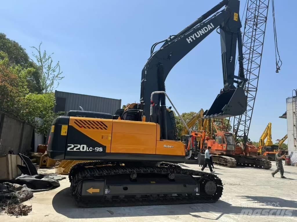 Hyundai R220LC-9S Excavadoras 7t - 12t