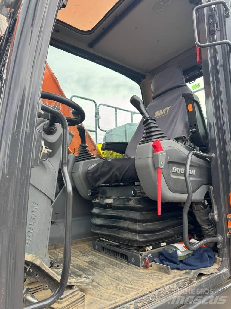 Doosan DX165WR-7 Excavadoras de ruedas