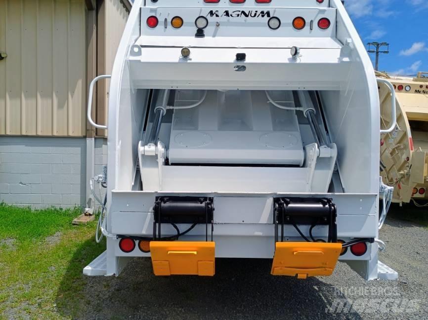 International 7400 Camiones de basura