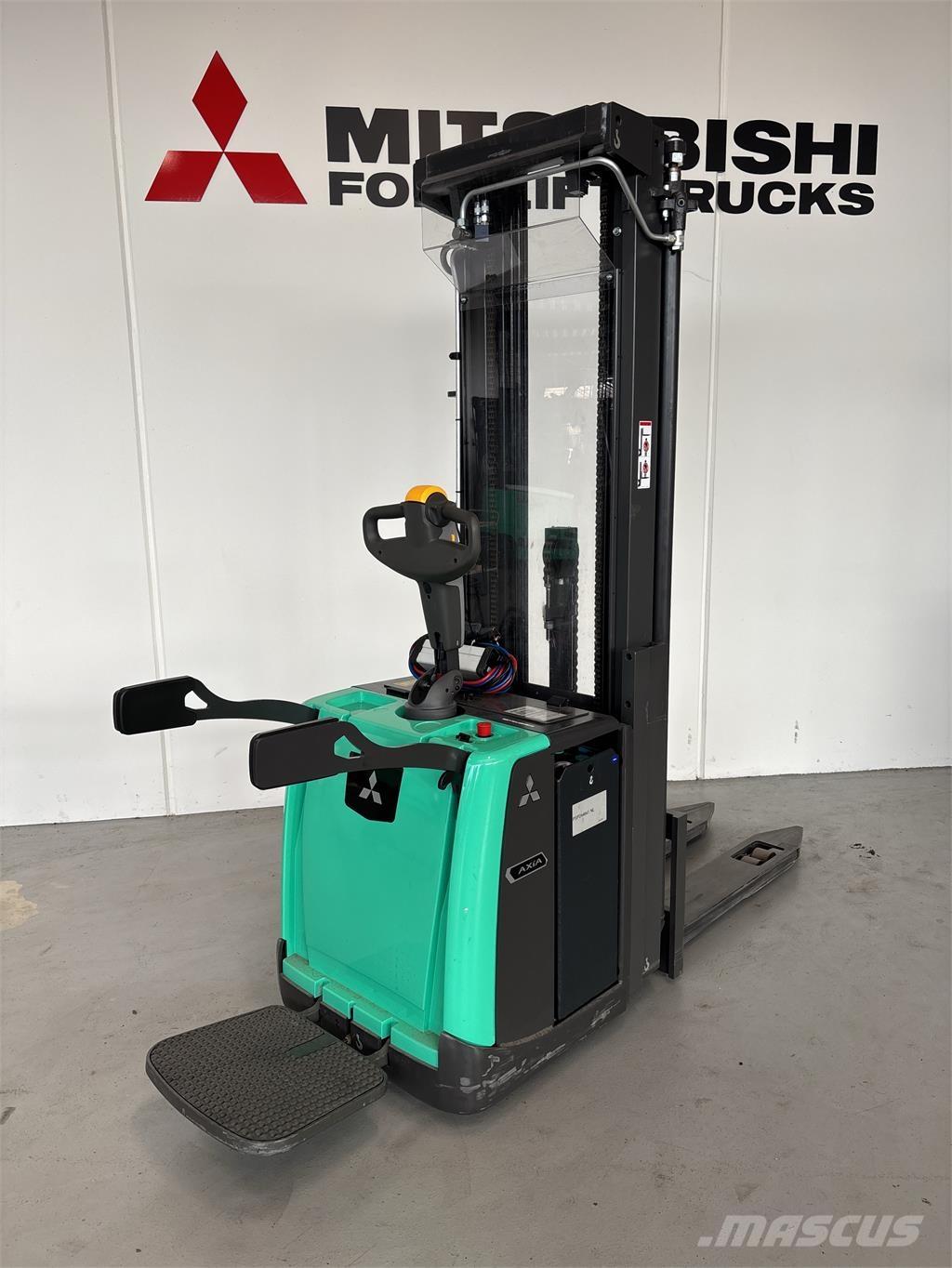 Mitsubishi SBV16PI Apiladores eléctricos autopropulsados