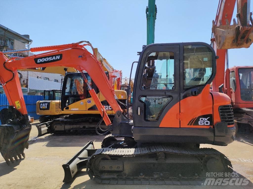 Doosan DX 60 Excavadoras de cadenas