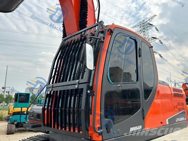 Doosan DX 225 LC-9C Excavadoras de cadenas