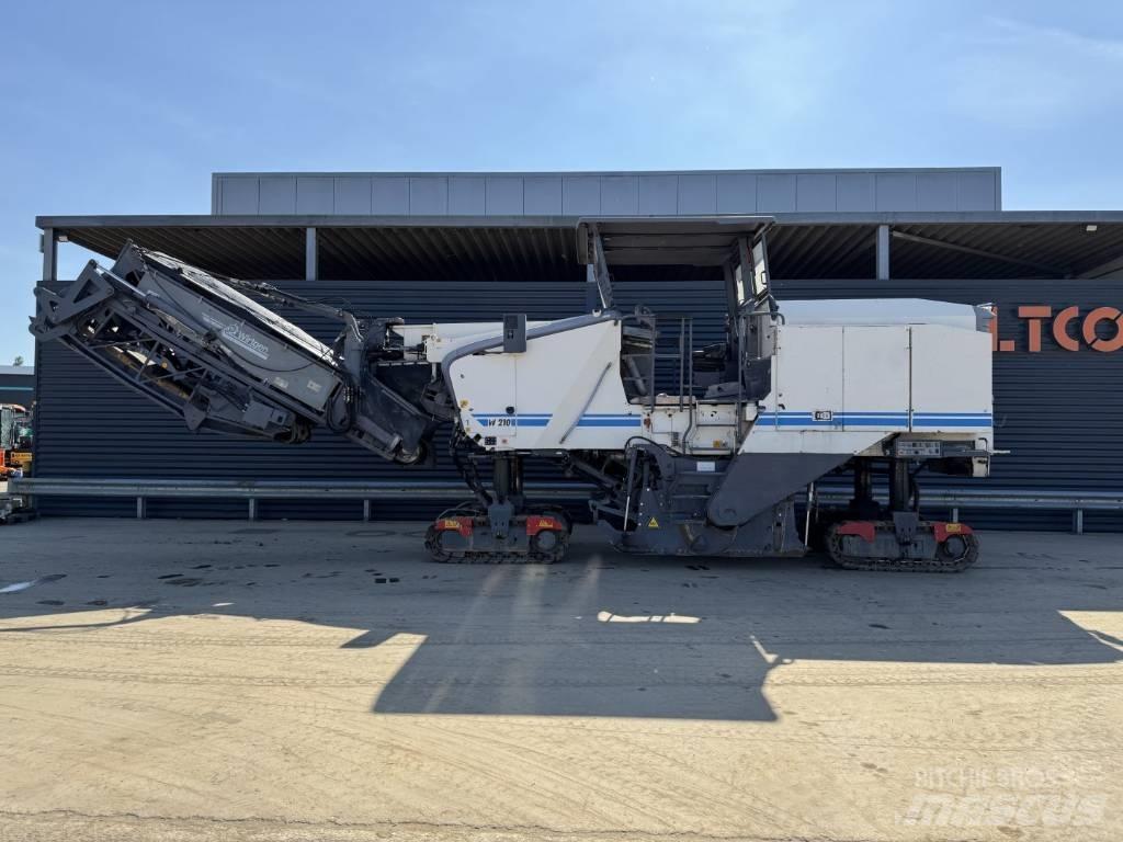Wirtgen W 210 Máquinas moledoras de asfalto en frío