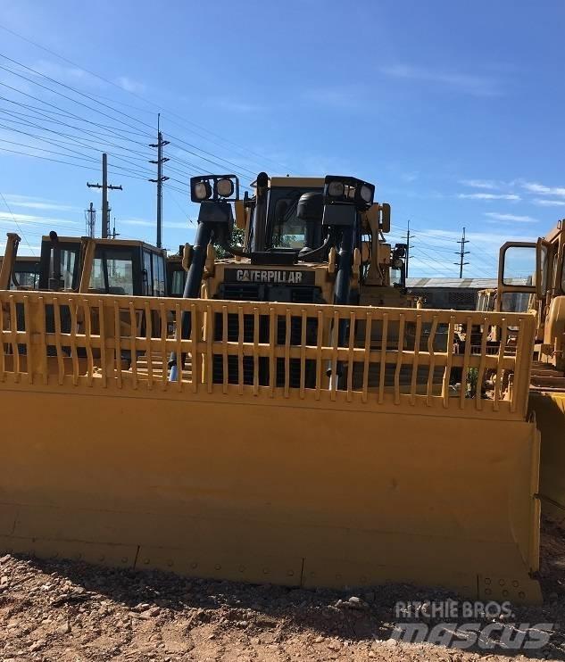 CAT D6R Buldozer sobre oruga
