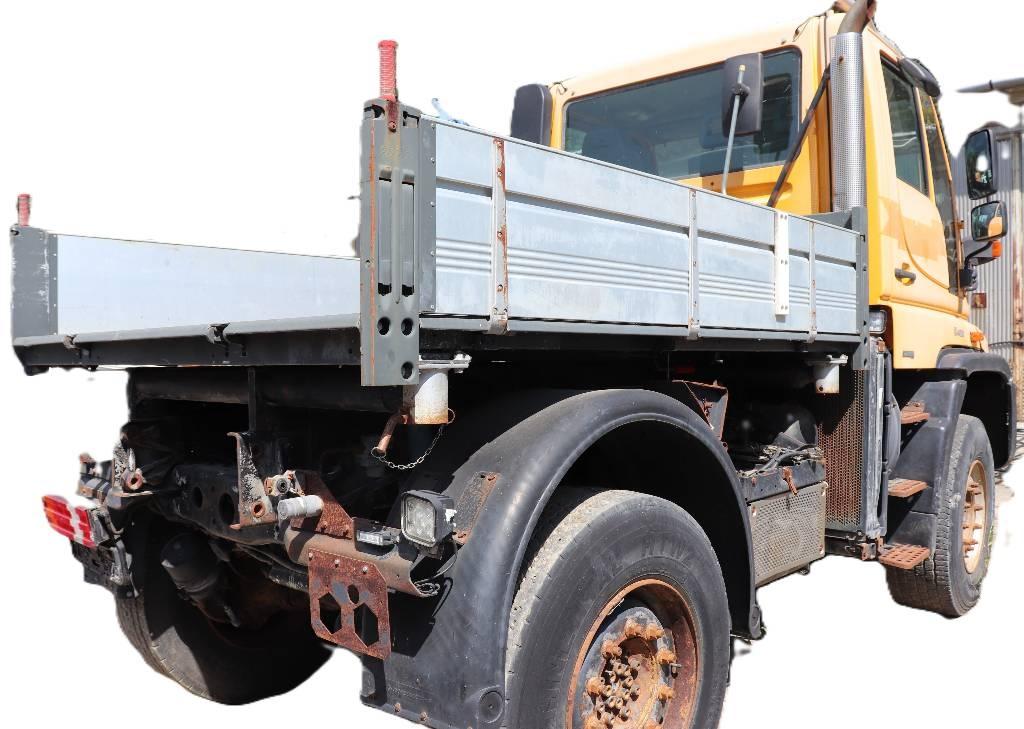 Unimog U400 Camiones plataforma