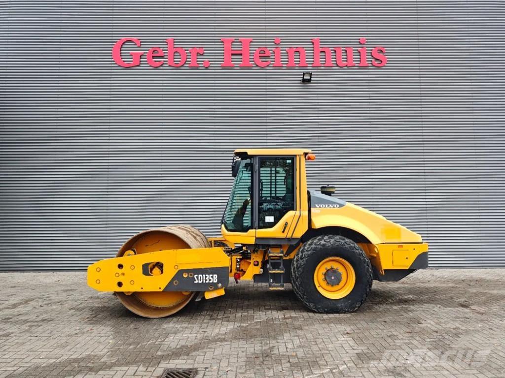 Volvo SD135B Rodillos sobre neumáticos