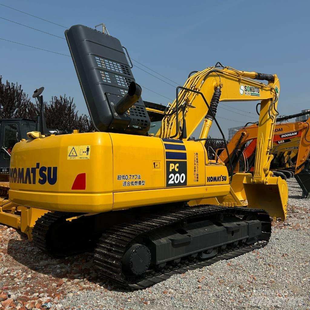 Komatsu 200-8 Excavadoras de cadenas