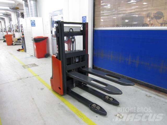 Linde L 10 Apiladores eléctricos