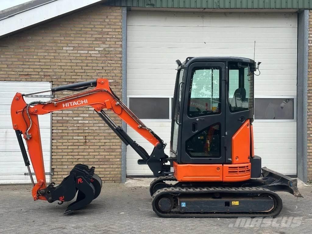 Hitachi ZX26U-6CR Mini excavadoras < 7t