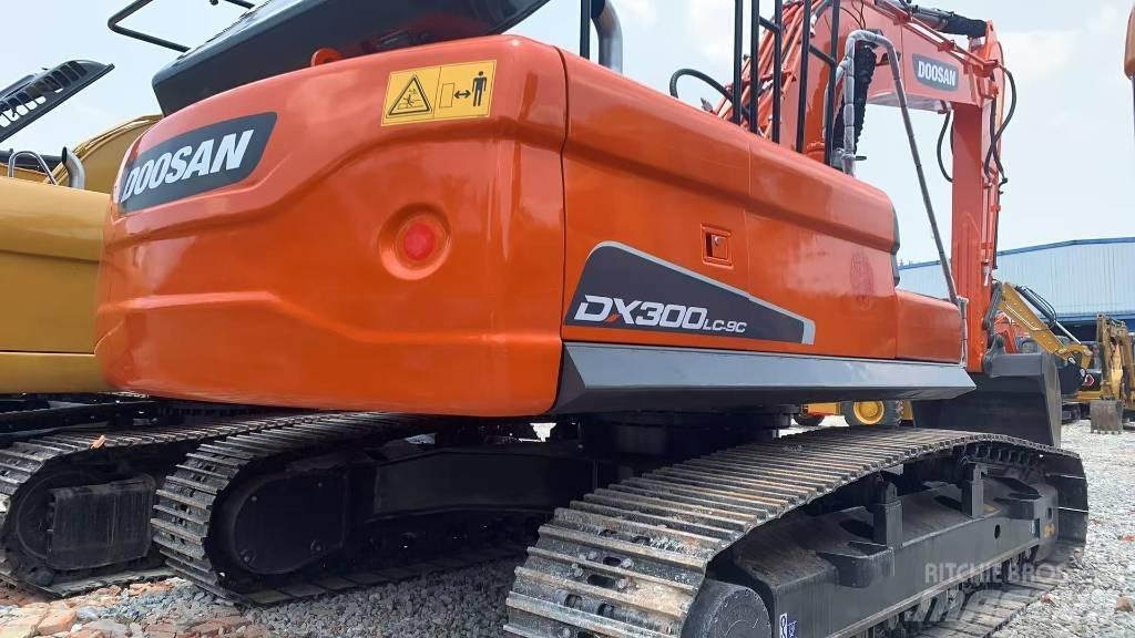 Doosan DX 300 Excavadoras de cadenas