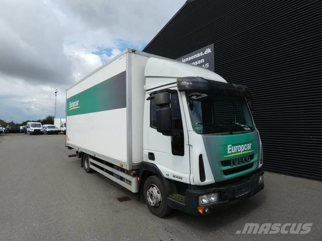 Iveco 90E 22 Camiones caja cerrada
