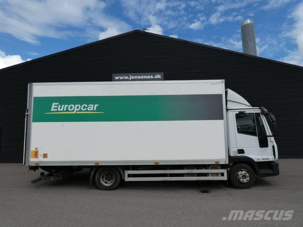 Iveco 90E 22 Camiones caja cerrada