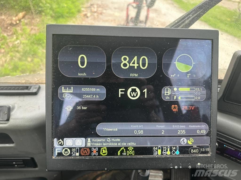 Komatsu 911.4 Cosechadoras