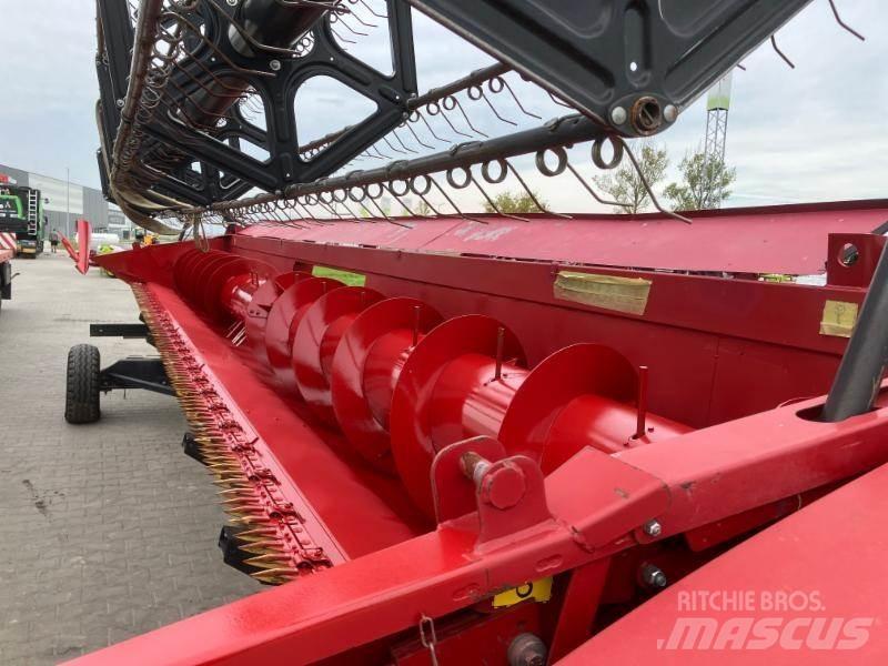 Case IH CASE 3050 Cabezales de cosechadoras combinadas