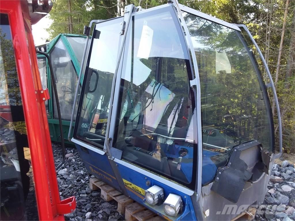 Rottne F18 Cabinas e interior