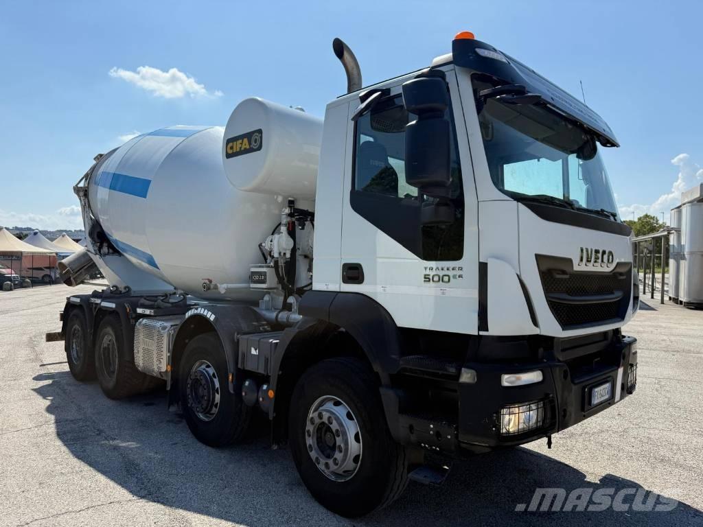 Iveco Trakker 500 Camiones hormigonera