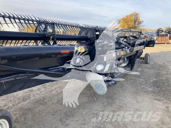 MAC DON FD145 Cabezales de cosechadoras combinadas