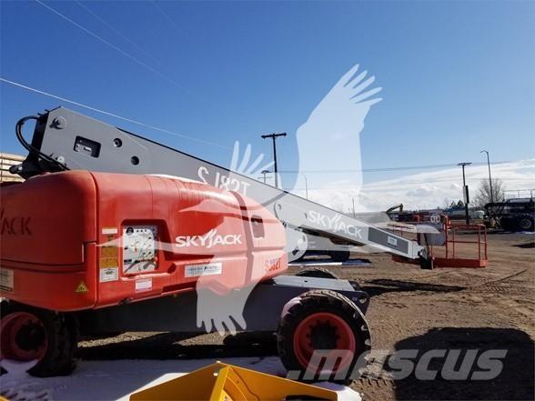 SkyJack SJ82T Plataformas de trabajo telescópica