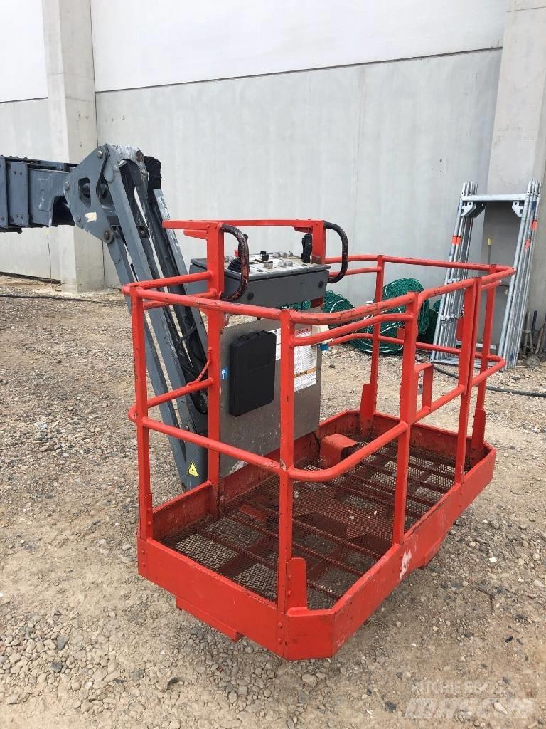 SkyJack SJ 66 T Plataforma de trabajo articulada