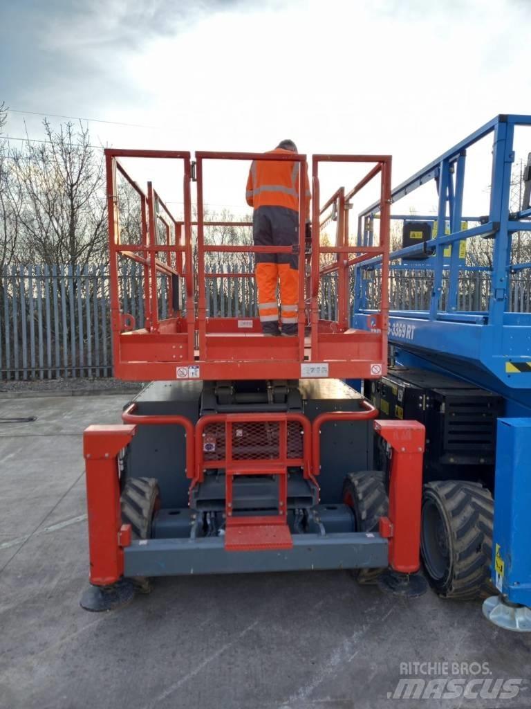 SkyJack SJ 6832 RT Plataformas tijera