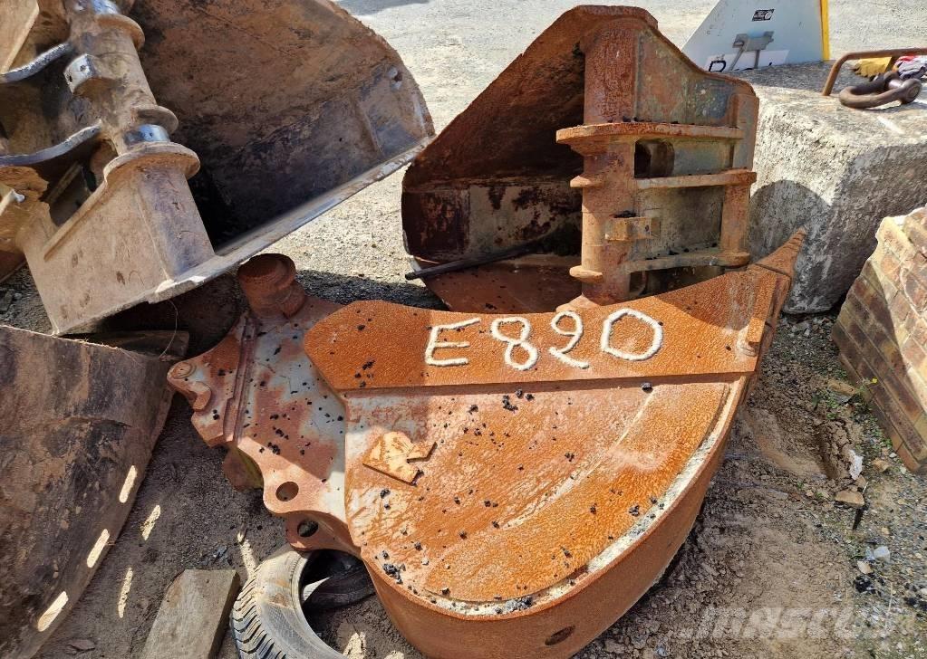 JCB JS 145 W Excavadoras de ruedas