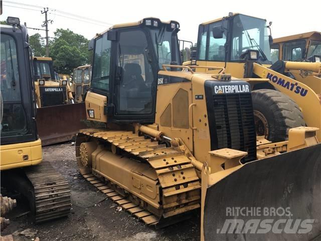 CAT D 5 K Buldozer sobre oruga