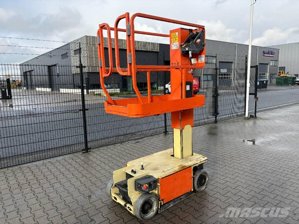 JLG 1230ES Ascensores de personal y montacargas de acceso